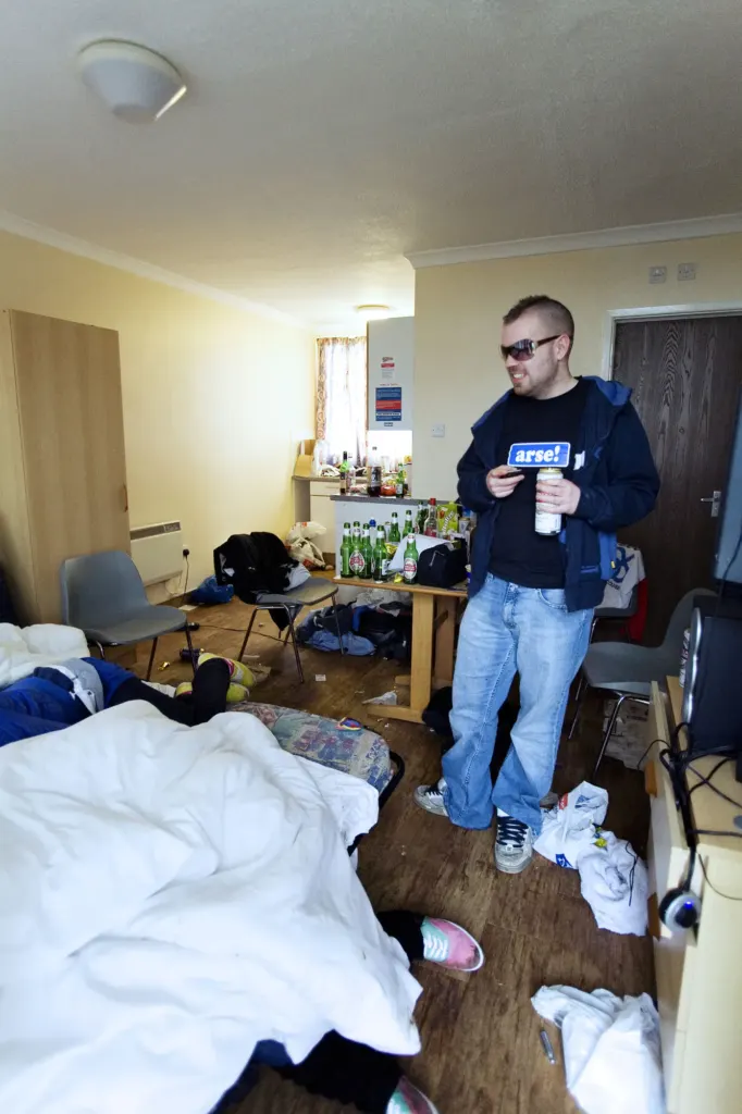 Bloc Weekend 2008 — documentary, event and music photograph in Hemsby-on-Sea, Norfolk, UK, frame 120 of 151.